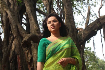 নাদিয়া আহমেদের 'অপরাহ্নর আলো'
