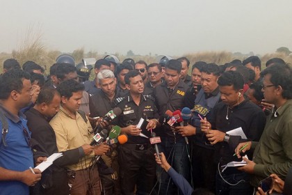 চাঁপাইয়ের চরে 'জঙ্গি আস্তানা'য় অভিযান শেষ, নিহত ৩