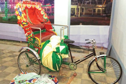 ঢাকায় রিকশায় চড়বেন পোপ ফ্রান্সিস