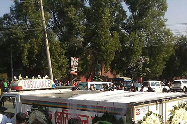 আনিসুল হকের মরদেহ বাসায়