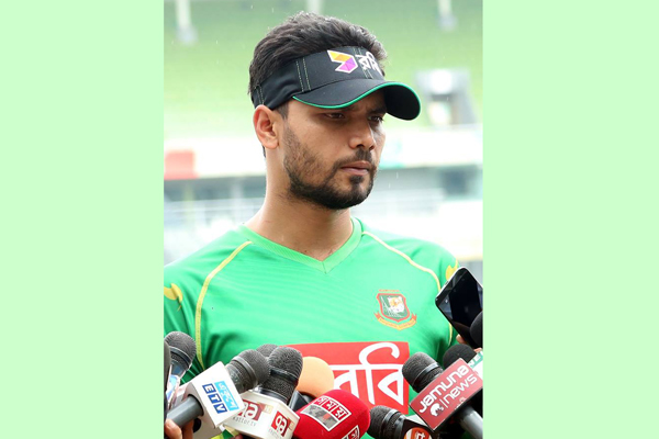 যা নিয়ে আর কথা বলতে চান না মাশরাফি