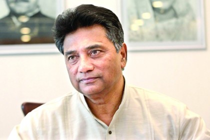 আনিসুল হকের জন্য এক মিনিট নিরবতা
