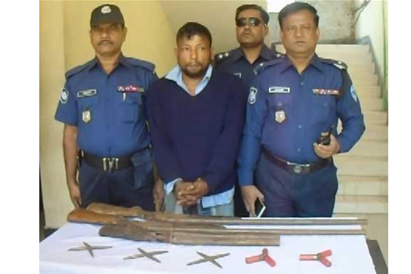 লক্ষ্মীপুরে অস্ত্র-গুলিসহ হত্যা মামলার আসামি গ্রেফতার