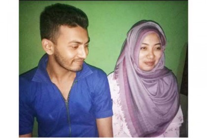 ফেসবুকে প্রেম, অতঃপর পটুয়াখালীতে ইন্দোনেশিয়ান তরুণী