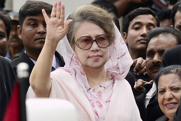 দুর্নীতির দুই মামলায় খালেদার জামিন মঞ্জুর 