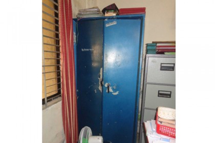 দিনাজপুরে পৌর ভবনে রহস্যজনক চুরি