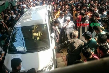 এক মাস পর চশমা হিলে ফিরেছেন মহিউদ্দিন চৌধুরী
