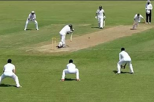 চারদিনের টেস্টে প্রতিদিন খেলা হবে ৯৮ ওভার 