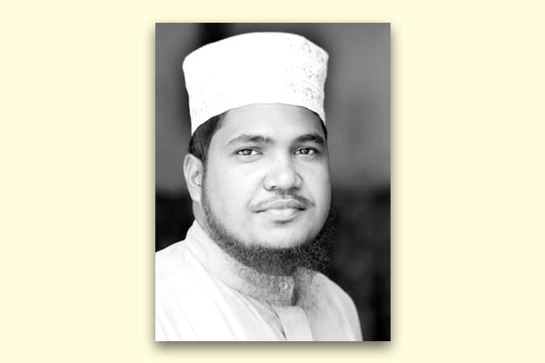 সন্তান কী করছে খোঁজ নিন