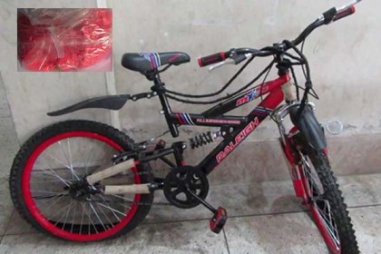 সাইকেলের টায়ারের মধ্যে ১৫ হাজার ইয়াবা
