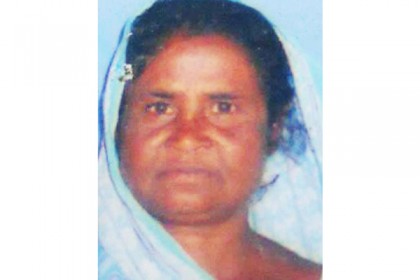 চাচা-ভাতিজির অসম প্রেমের বলি ফুফু!