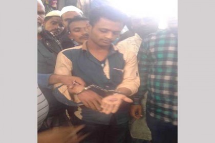 পাথরঘাটায় ইয়াবাসহ ছাত্রলীগ নেতা আটক