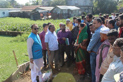 সিলেটে জলাবদ্ধতা নিরসনে খাল কাটছেন আরিফ