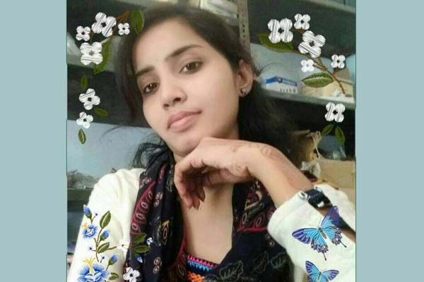 কেরোসিন ঢেলে প্রেমিকাকে পুড়িয়ে হত্যা 