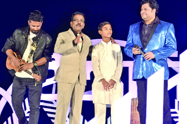 এবার সাগর পাড়ে ইত্যাদি