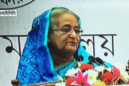 আমাদের পণ্যের বাজার খুঁজে বের করতে হবে: প্রধানমন্ত্রী