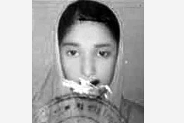 বাকেরগঞ্জে স্কুলছাত্রী আত্মহত্যার ঘটনায় ৪ জনের বিরুদ্ধে মামলা 

