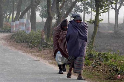 চুয়াডাঙ্গায় তীব্র শীতে জনজীবন বিপর্যস্ত


