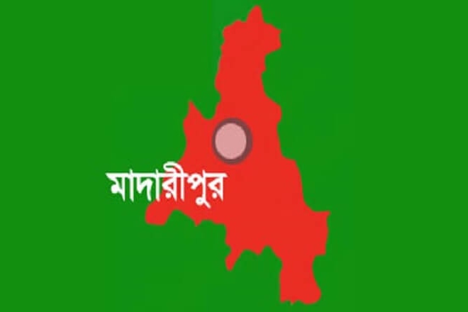 মামাদের বাড়িছাড়া করলেন ছাত্রলীগ নেতা
