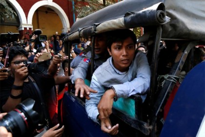 ১৪ বছর জেল হতে পারে রয়টার্সের দুই সাংবাদিকের