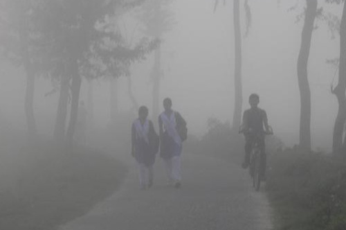 কনকনে শীত, দুর্ভোগে সাধারণ মানুষ