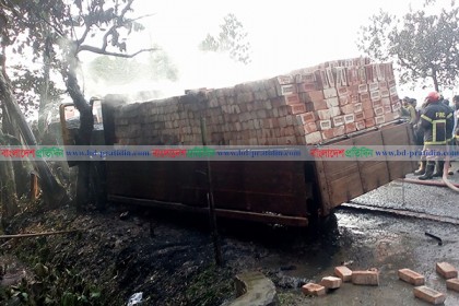 ময়মনসিংহে ট্রাক চাপায় নিহত ১