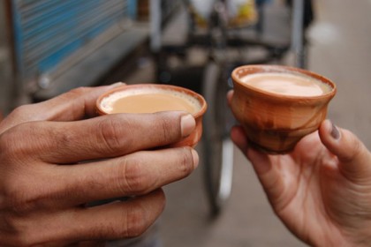 বিষাক্ত চা খেয়ে তিনজনের মৃত্যু 