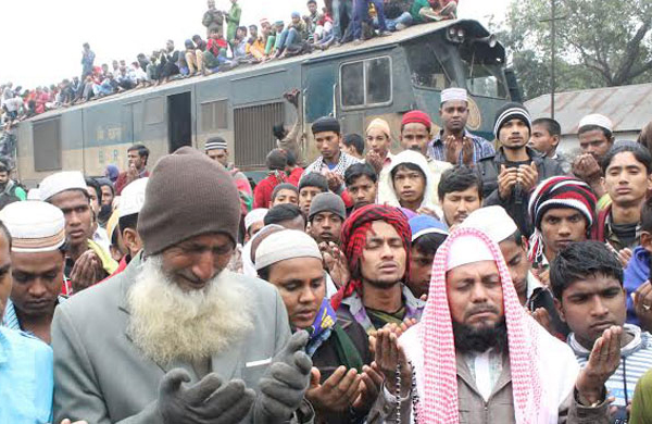 ঘরমুখো মুসল্লিদের দুর্ভোগ চরমে