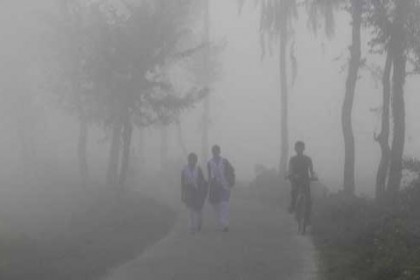 বগুড়ায় তীব্র শীতে বৃদ্ধের মৃত্যু, রোগী বাড়ছে হাসপাতালে
