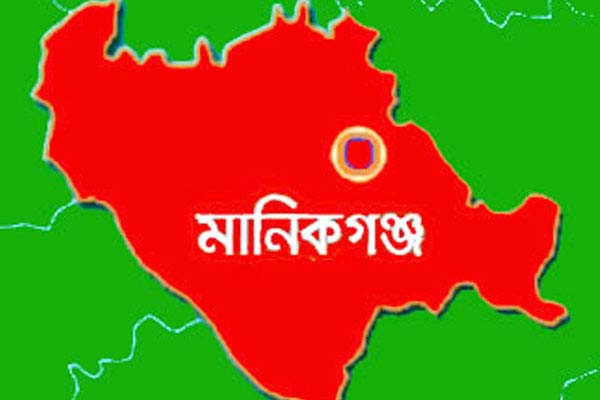 দেড় শতাধিক যাত্রীসহ আটকে পড়েছে লঞ্চ

