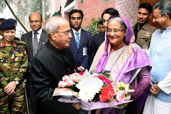 শেখ হাসিনার সঙ্গে প্রণব মুখার্জির সৌজন্য সাক্ষাৎ