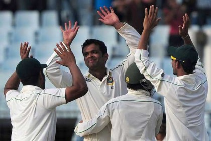 রাজ্জাকের ৫০০ উইকেট কীর্তি!