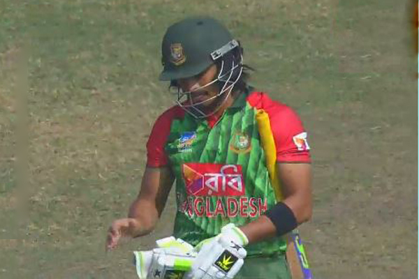 জুটি ভেঙে সাজঘরে ফিরলেন বিজয় 