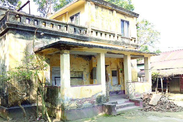 বগুড়ায় জিয়ার বাড়ি খবর নেয় না কেউ