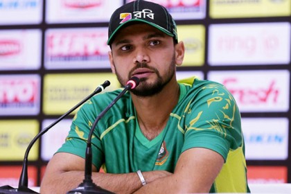 রাজ্জাক-তুষারের কাছে আগে শেখা উচিত : মাশরাফি