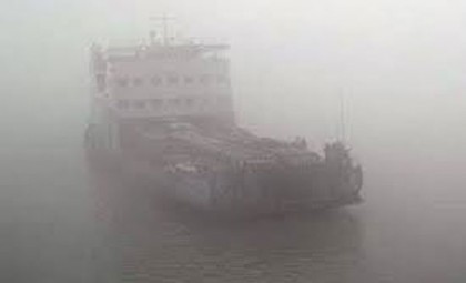 পাটুরিয়া-দৌলতদিয়া রুটে ফেরি চলাচল বন্ধ