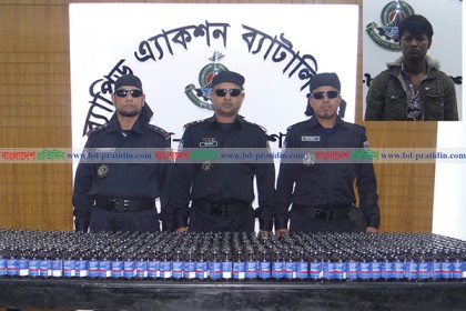 বরিশাল-পটুয়াখালী মহাসড়কে ৮৩৭ বোতল ফেন্সিডিলসহ আটক ১