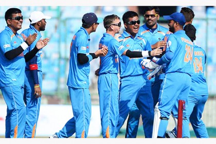 বিশ্বকাপে পাকিস্তানকে হারিয়ে চ্যাম্পিয়ন ভারত