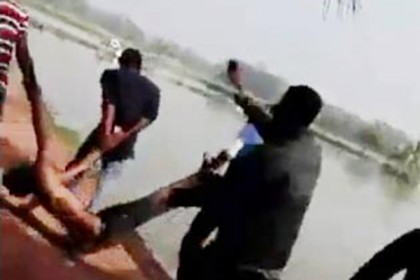 লক্ষ্মীপুরে মধ্যযুগীয় কায়দায় ব্যবসায়ীকে নির্যাতন