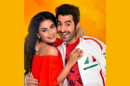 জিৎ-ফারিয়ার 'ইনস্পেক্টর নটি কে' বিরক্তিকর ভাঁড়ামো: আনন্দবাজার