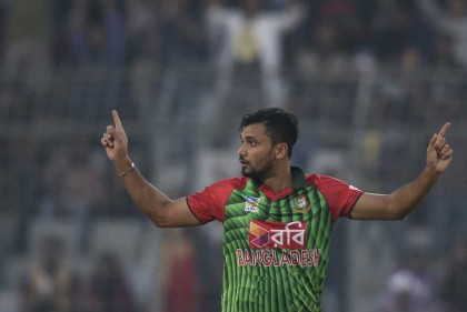 হাবিবুল বাশারকে ছাড়িয়ে গেলেন মাশরাফি