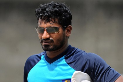 ছিটকে পড়লেন কুশল পেরেরা