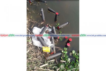 কুমিল্লায় বিপুল সংখ্যক বোমা সদৃশ বস্তু উদ্ধার