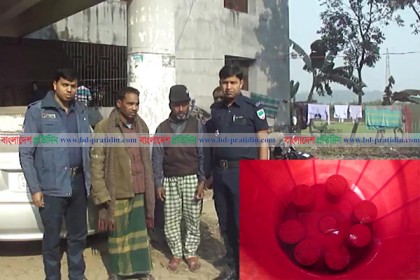 ঝিনাইদহে ৭ হাতবোমাসহ দুই জামায়াত নেতা আটক