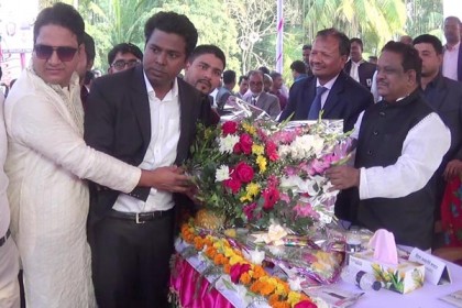 'বঙ্গবন্ধু কন্যা শেখ হাসিনার নেতৃত্বে উন্নয়নের দিকে যাচ্ছে দেশ'

