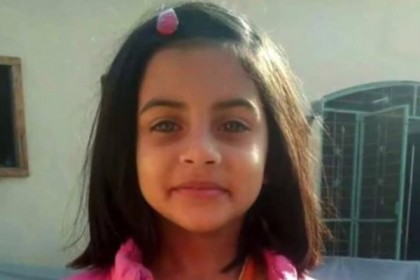 পাকিস্তানে শিশু জয়নবের ধর্ষক ও হত্যাকারীকে গ্রেফতারের দাবি 