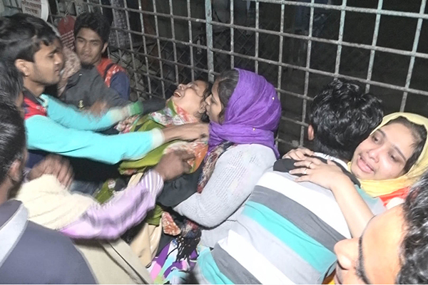 বরিশালে পিকআপ-মোটরসাইকেল সংঘর্ষে নিহত ২