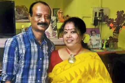 ফেসবুক আসক্তির কারণে স্ত্রীকে কুপিয়ে হত্যা