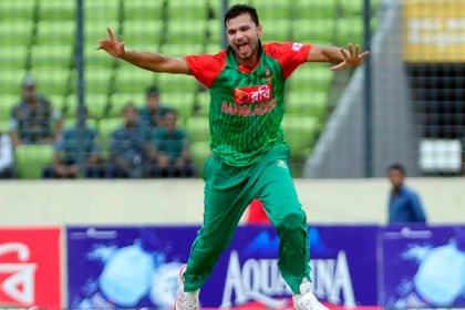 মিরাজ-মাশরাফির আঘাতে শুরুতেই লঙ্কানদের হোঁচট 