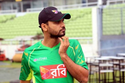 মাশরাফিকে জরিমানা